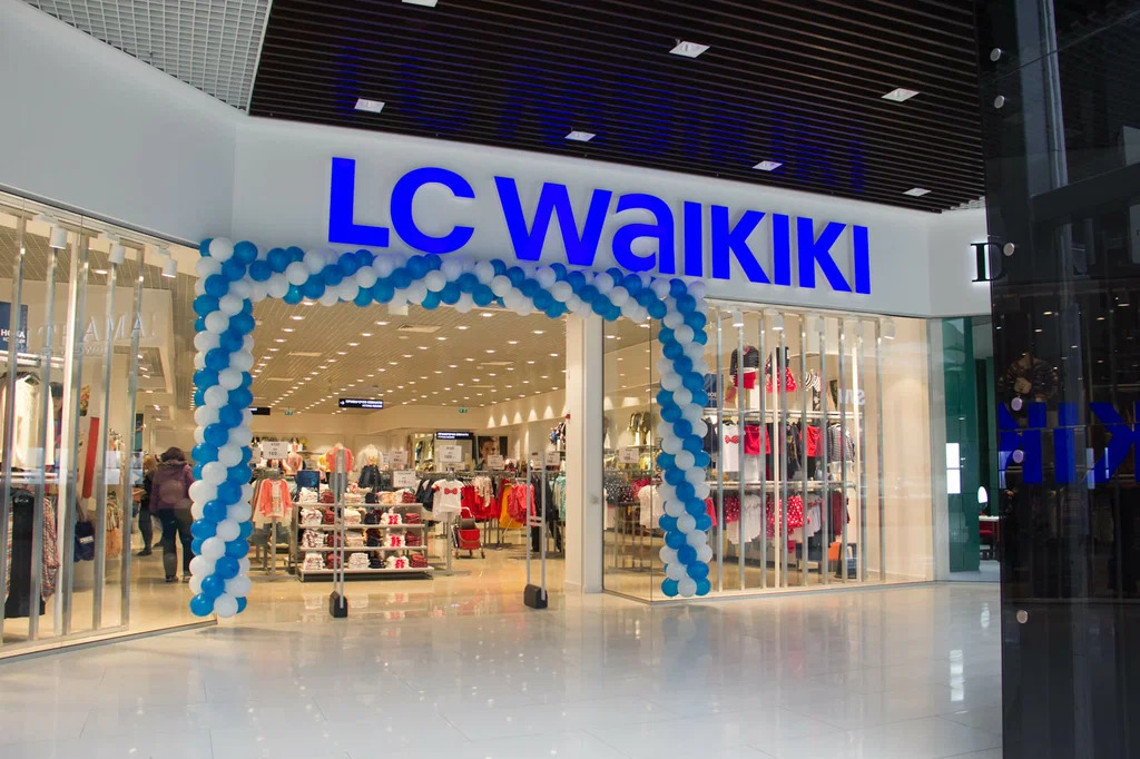 LC Waikiki Bayilik